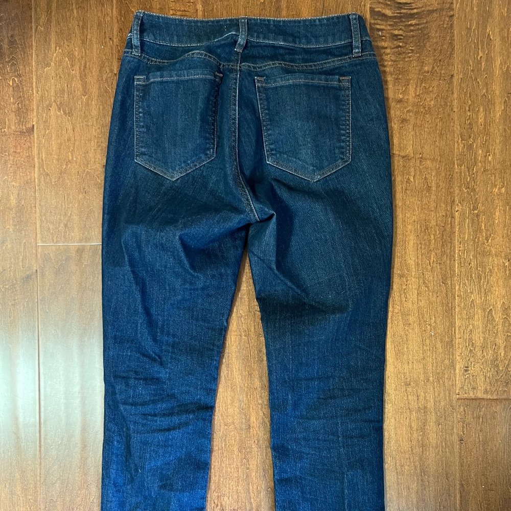 Petite Curvy Straight Leg Jeans in Dark Rinse Wash